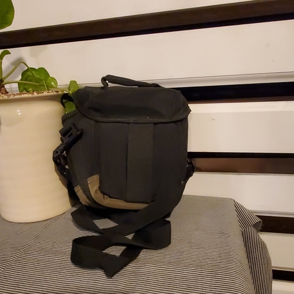 DENALI TECH camera bag.. #1003 - Picture 4 of 6